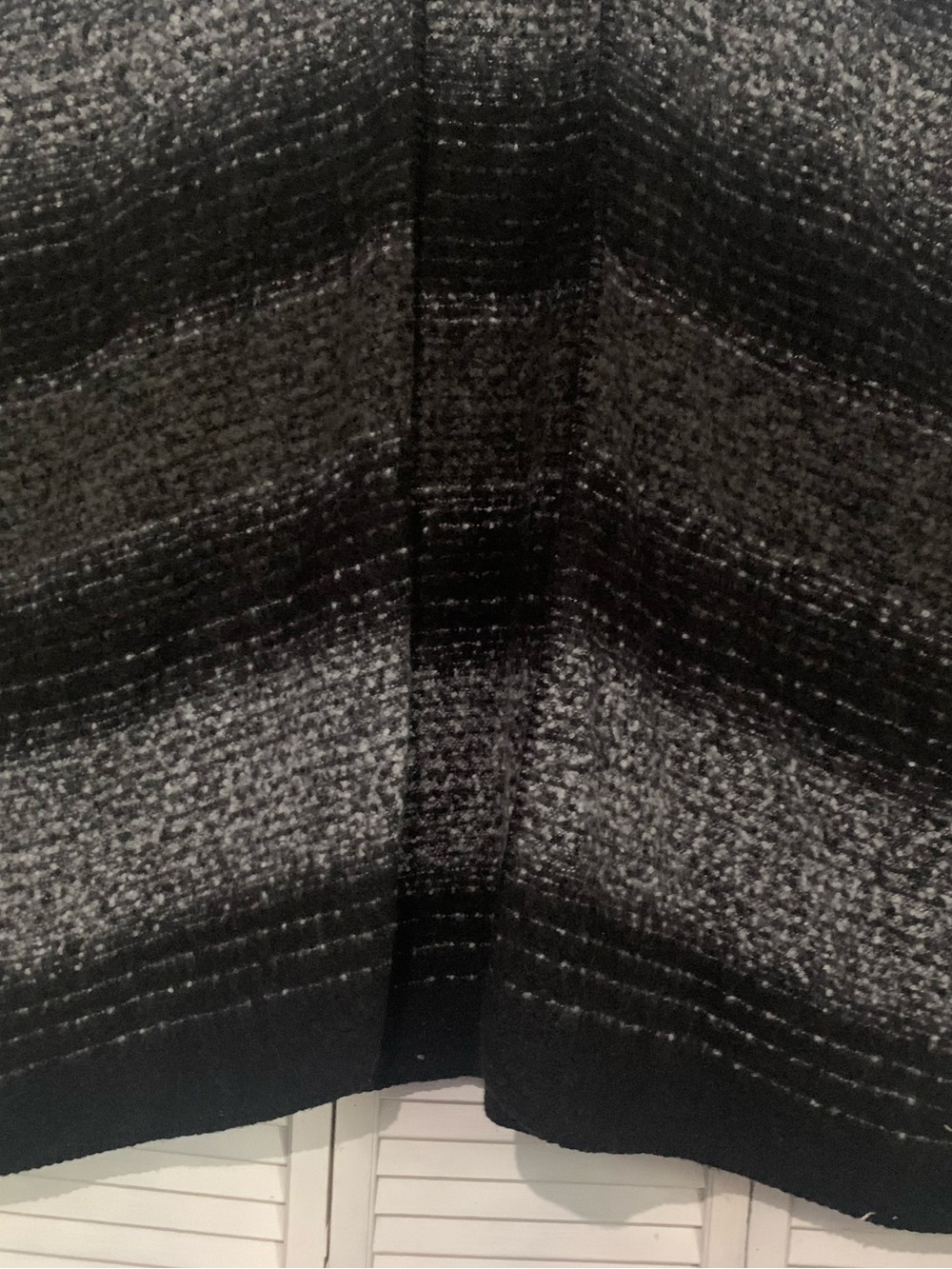 Woolrich Black and Gray Open-Front Knit Poncho Cape One Size - Picture 4 of 7